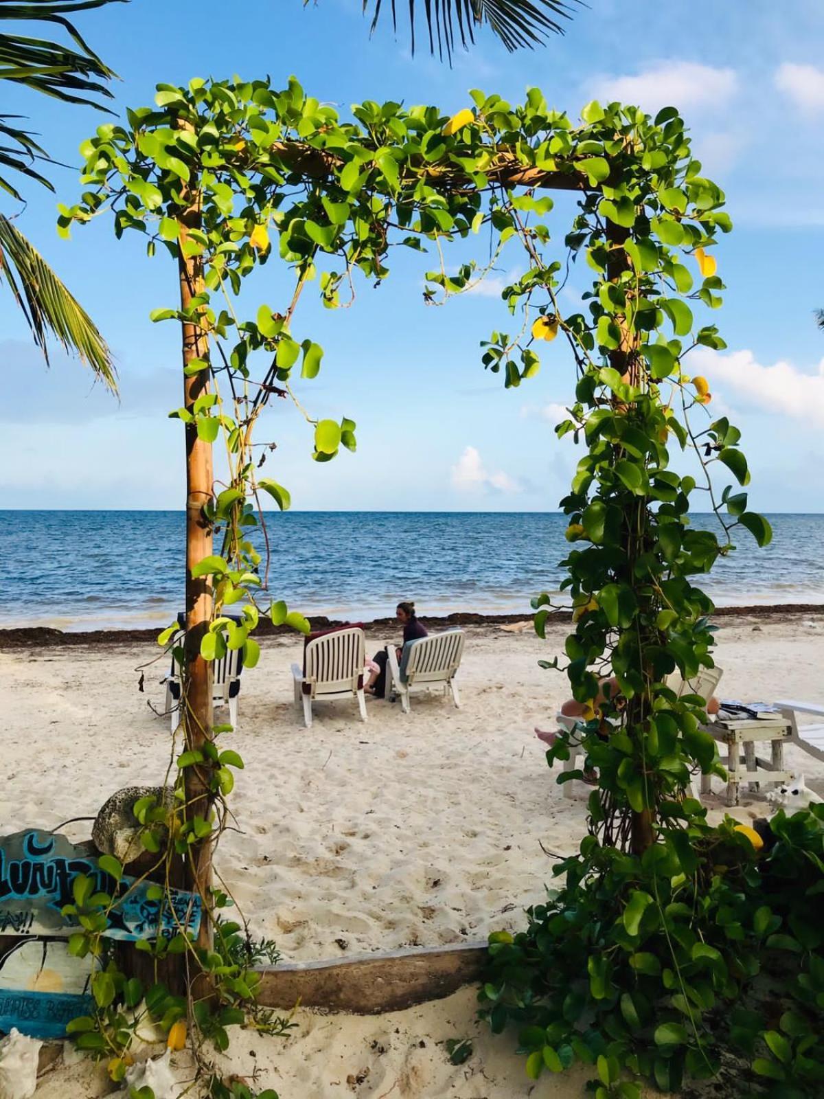 Lunazul Eco-Cabana Frente Al Mar Mahahual Exterior foto