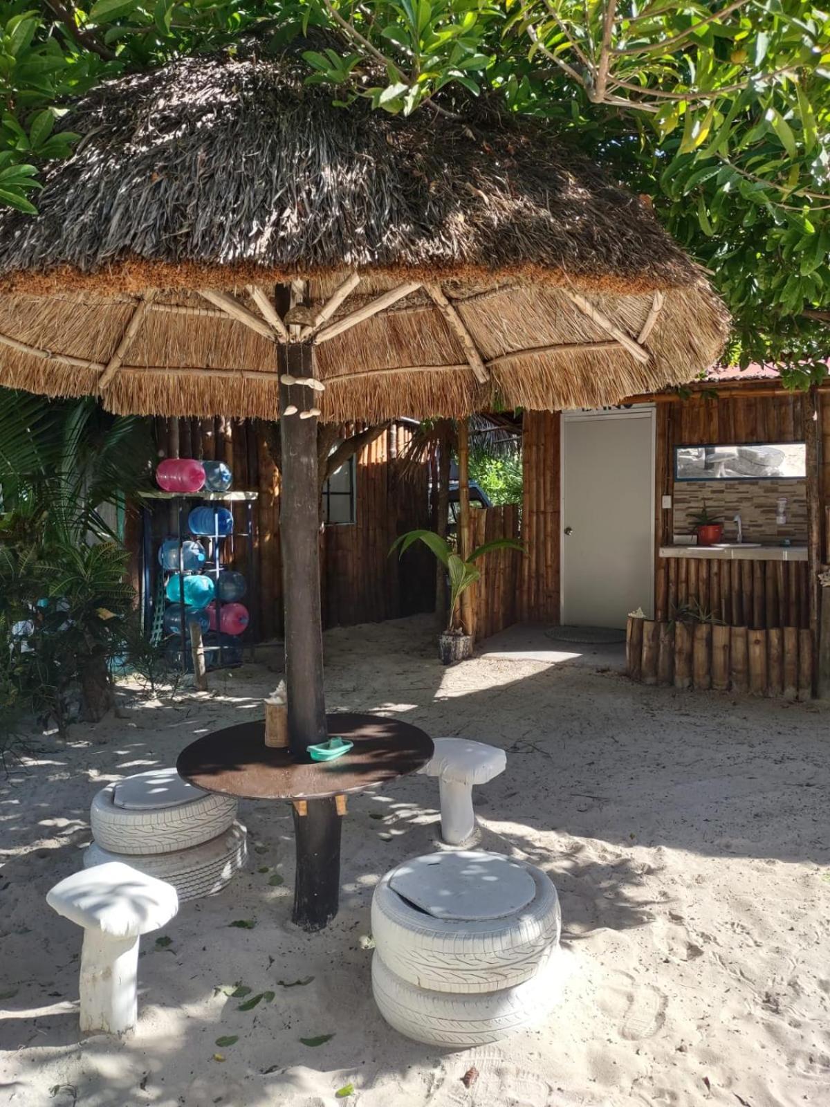 Lunazul Eco-Cabana Frente Al Mar Mahahual Exterior foto