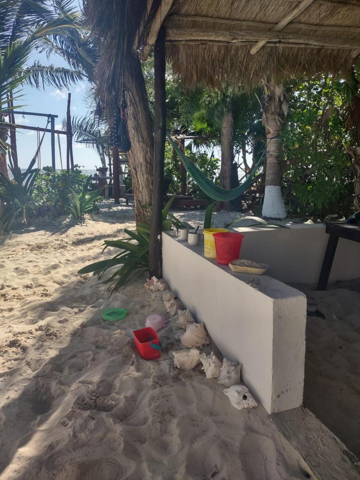 Lunazul Eco-Cabana Frente Al Mar Mahahual Exterior foto