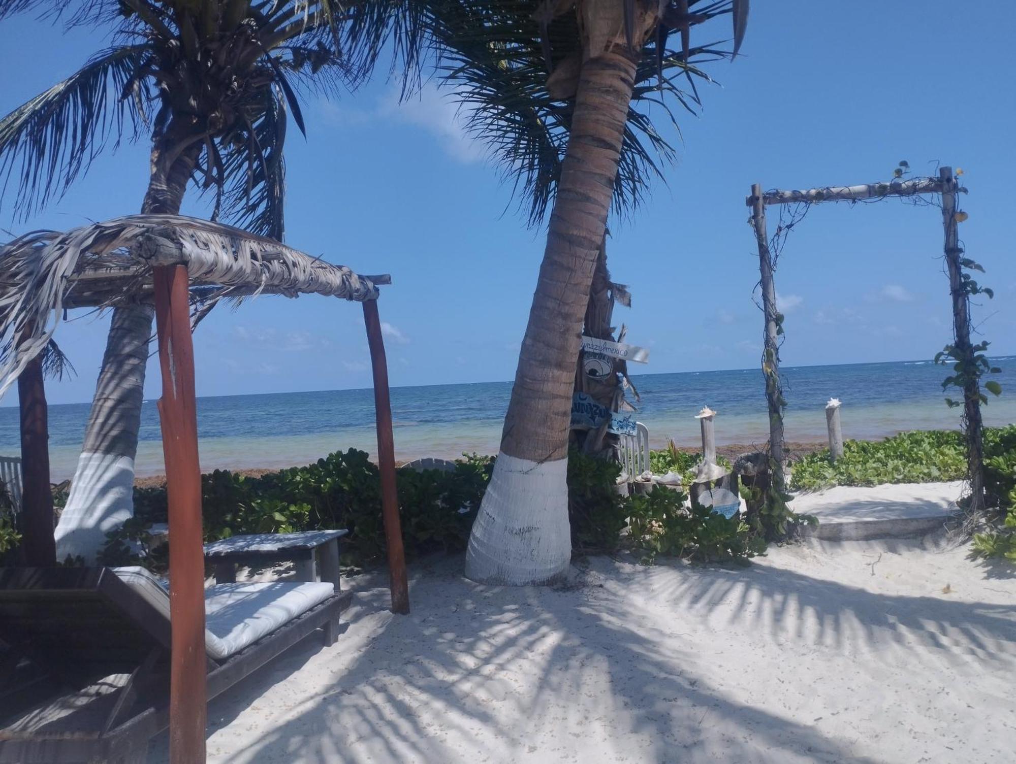 Lunazul Eco-Cabana Frente Al Mar Mahahual Exterior foto